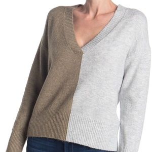 Sweet Romeo V Neck Color Block Sweater - NWT